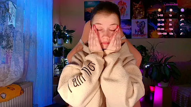 GoodWitch  online show from February 2026 09:37:01 AM