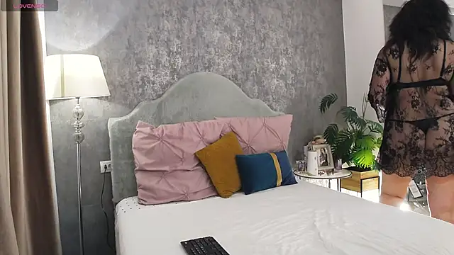 LisaCroft online show from June 2026 06:47:02 AM