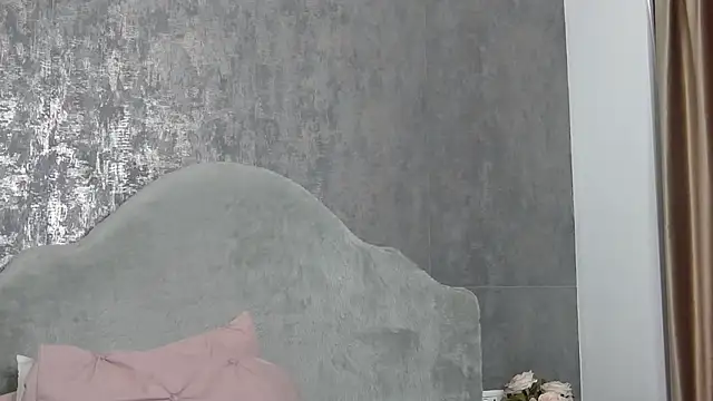 LisaCroft online show from June 2026 05:42:02 AM