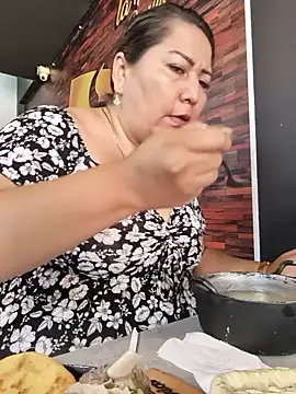Brenda Berck  online show from June 2026 02:59:02 PM