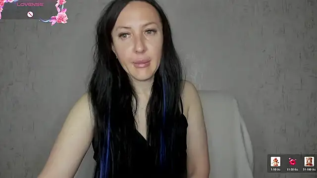 MissGulia online show from May 2026 12:28:02 AM