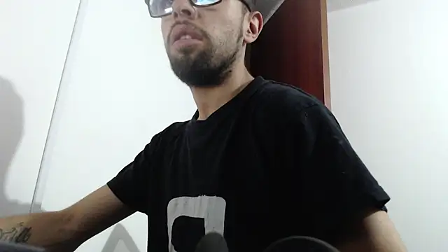 fvckolombianguyy online show from February 2025 02:38:02 AM