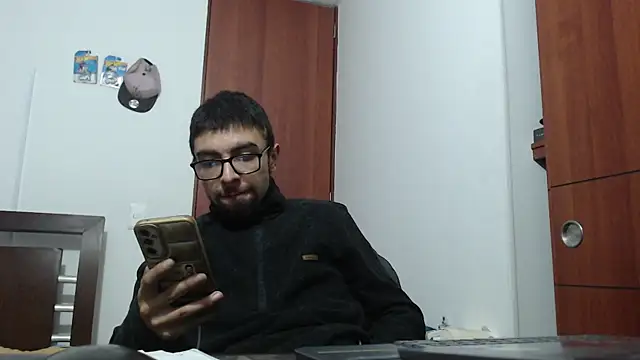 fvckolombianguyy online show from February 2025 04:18:02 AM