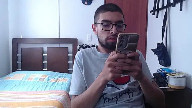 fvckolombianguyy online show from March 2025 07:17:01 PM