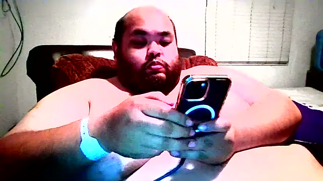 Snapshot of Pantychubs69 chatting on November 2025 04:45:02 AM Pantychubs69 online show from November 2025 04:45:02 AM