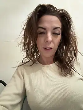 Almmaxxxx online show from October 2025 04:00:01 AM