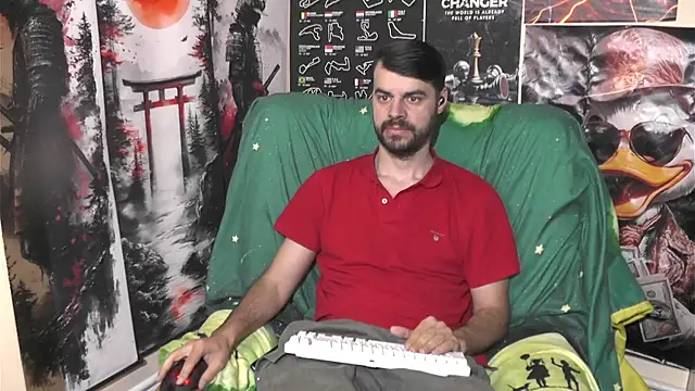 Snapshot of 00george chatting on April 2026 08:26:01 AM 00george online show from April 2026 08:26:01 AM