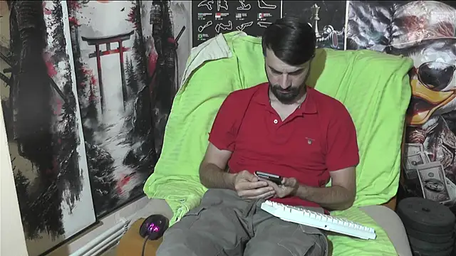 Snapshot of 00george chatting on June 2026 01:37:02 PM 00george online show from June 2026 01:37:02 PM