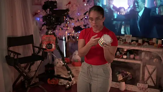 Snapshot of Nikki_Torres chatting on November 2025 02:21:01 AM Nikki Torres online show from November 2025 02:21:01 AM