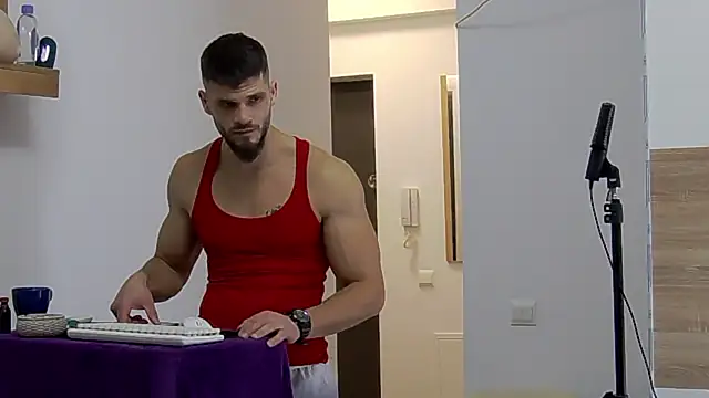 MauroTwin online show from January 2025 04:43:01 PM