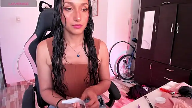 adrena 10 online show from April 2026 04:44:01 PM