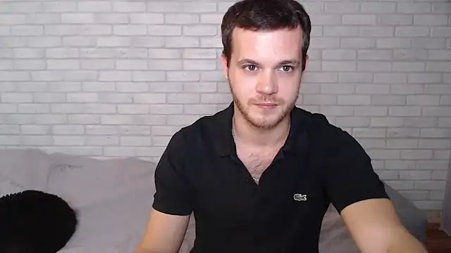 Snapshot of Alexxx_horny chatting on October 2025 01:53:02 PM Alexxx horny online show from October 2025 01:53:02 PM