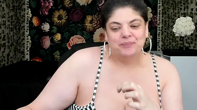 Snapshot of Exotic-Melons chatting on March 2025 10:19:02 PM Exotic-Melons online show from March 2025 10:19:02 PM