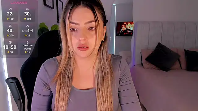 AmyWood online show from June 2026 07:40:01 PM