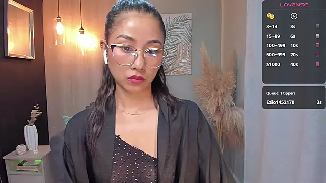 Snapshot of Sadashi_ chatting on February 2025 02:02:01 PM Sadashi online show from February 2025 02:02:01 PM