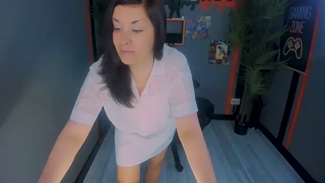 AnaMills online show from June 2026 08:22:01 PM