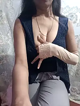 Snapshot of Mini865433 chatting on January 2025 11:39:02 PM Mini865433 online show from January 2025 11:39:02 PM