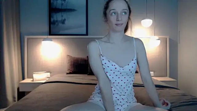 Snapshot of ShySchoolGirl chatting on October 2025 08:53:02 PM ShySchoolGirl online show from October 2025 08:53:02 PM