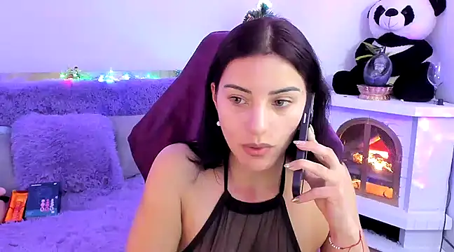 Snapshot of Arenne_rouse chatting on December 2024 01:47:02 AM Arenne rouse online show from December 2024 01:47:02 AM