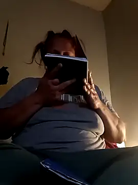 THEBEDroomdoOR online show from December 2024 04:47:01 PM