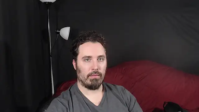 Snapshot of Metalstud chatting on December 2024 01:26:01 AM Metalstud online show from December 2024 01:26:01 AM