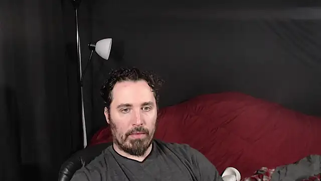 Snapshot of Metalstud chatting on December 2024 09:41:02 PM Metalstud online show from December 2024 09:41:02 PM