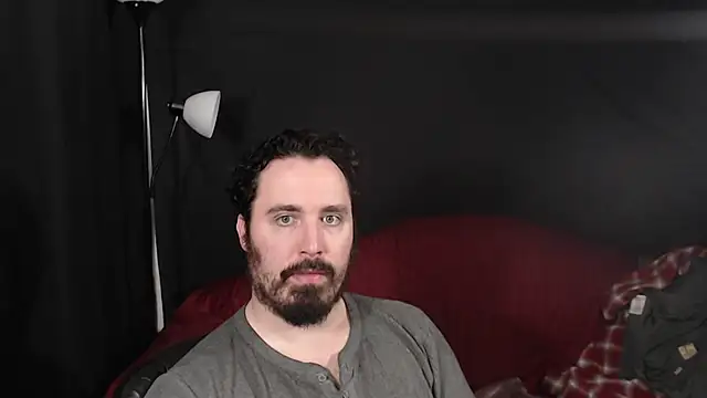 Snapshot of Metalstud chatting on December 2024 03:04:02 AM Metalstud online show from December 2024 03:04:02 AM