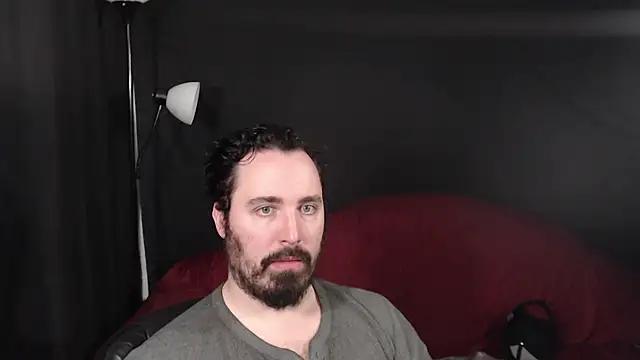 Snapshot of Metalstud chatting on December 2024 09:08:02 PM Metalstud online show from December 2024 09:08:02 PM