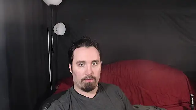 Snapshot of Metalstud chatting on January 2025 01:18:01 AM Metalstud online show from January 2025 01:18:01 AM