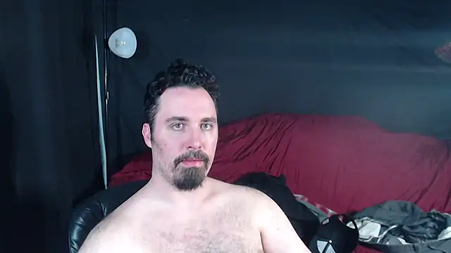 Snapshot of Metalstud chatting on February 2025 04:04:01 AM Metalstud online show from February 2025 04:04:01 AM