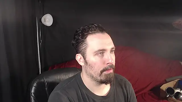 Snapshot of Metalstud chatting on February 2025 11:02:01 PM Metalstud online show from February 2025 11:02:01 PM