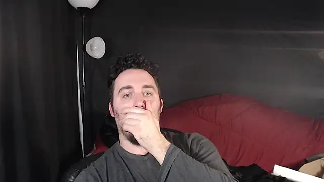 Snapshot of Metalstud chatting on February 2025 03:43:02 AM Metalstud online show from February 2025 03:43:02 AM