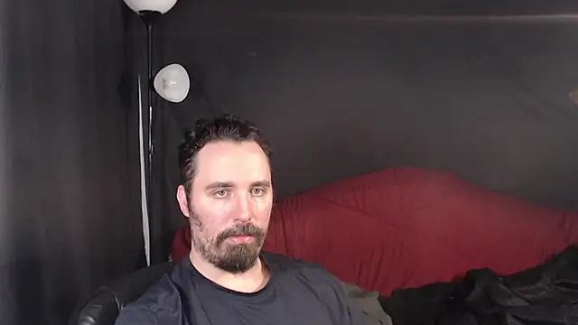 Snapshot of Metalstud chatting on February 2025 04:37:01 PM Metalstud online show from February 2025 04:37:01 PM