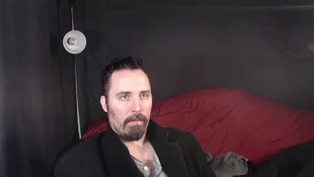 Snapshot of Metalstud chatting on February 2025 02:06:01 AM Metalstud online show from February 2025 02:06:01 AM