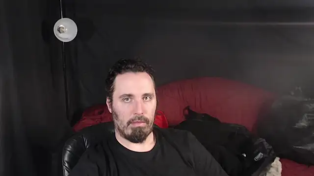 Snapshot of Metalstud chatting on March 2025 06:18:01 PM Metalstud online show from March 2025 06:18:01 PM