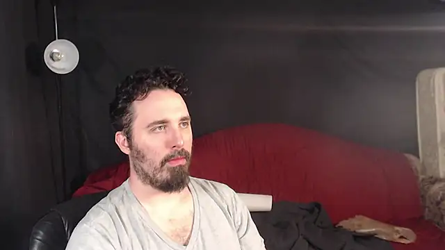 Snapshot of Metalstud chatting on March 2025 01:03:02 AM Metalstud online show from March 2025 01:03:02 AM