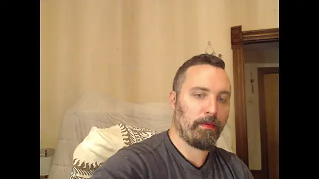 Snapshot of Metalstud chatting on September 2025 02:33:01 AM Metalstud online show from September 2025 02:33:01 AM