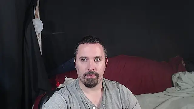 Snapshot of Metalstud chatting on October 2025 02:30:01 AM Metalstud online show from October 2025 02:30:01 AM