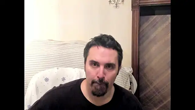 Snapshot of Metalstud chatting on November 2025 05:40:02 AM Metalstud online show from November 2025 05:40:02 AM