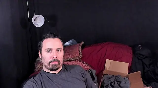 Metalstud online show from November 2025 08:33:02 PM