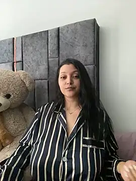 Snapshot of MarcellaGriffin chatting on February 2025 05:15:02 PM MarcellaGriffin online show from February 2025 05:15:02 PM