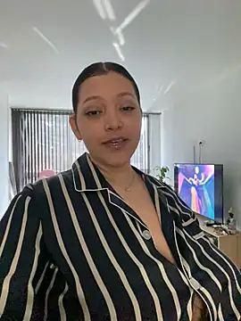 Snapshot of MarcellaGriffin chatting on February 2025 02:47:02 PM MarcellaGriffin online show from February 2025 02:47:02 PM