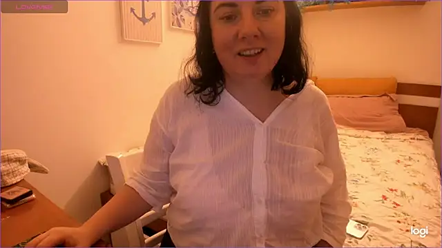 Snapshot of alisiaparril chatting on June 2026 10:46:01 AM alisiaparril online show from June 2026 10:46:01 AM
