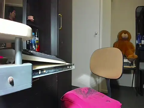 Snapshot of Angelchezcka chatting on February 2026 08:04:02 AM Angelchezcka online show from February 2026 08:04:02 AM