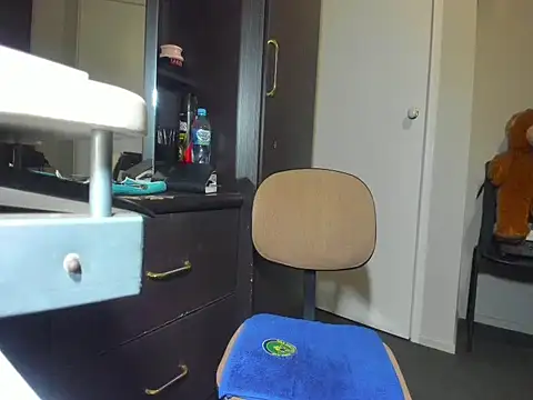 Snapshot of Angelchezcka chatting on March 2026 11:43:02 AM Angelchezcka online show from March 2026 11:43:02 AM