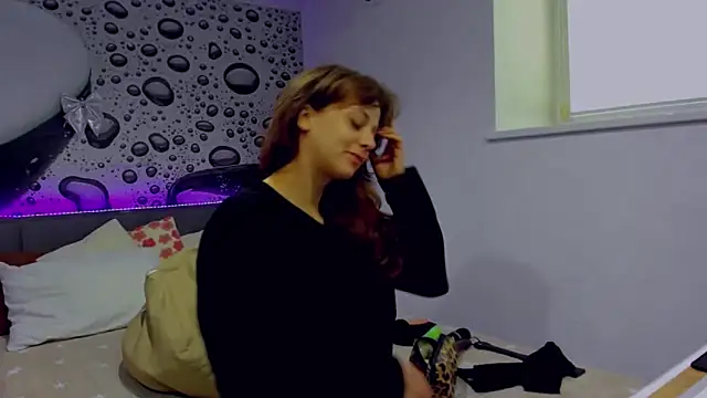 Snapshot of AlmaFancy chatting on February 2026 07:08:01 AM AlmaFancy online show from February 2026 07:08:01 AM