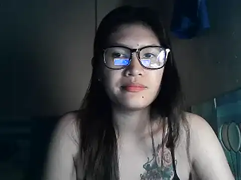 Snapshot of leamorena chatting on December 2024 04:43:01 PM leamorena online show from December 2024 04:43:01 PM