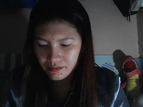 Snapshot of leamorena chatting on December 2025 03:38:02 PM leamorena online show from December 2025 03:38:02 PM