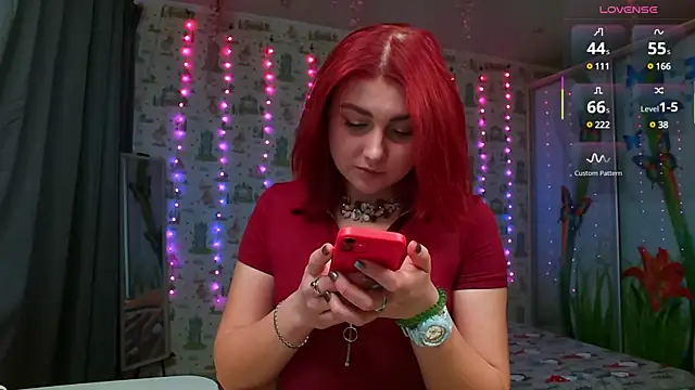 Snapshot of SmokyRose chatting on February 2025 11:32:02 AM SmokyRose online show from February 2025 11:32:02 AM