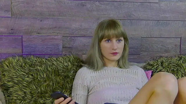 Snapshot of SiennaShapiro chatting on September 2025 07:38:01 PM SiennaShapiro online show from September 2025 07:38:01 PM